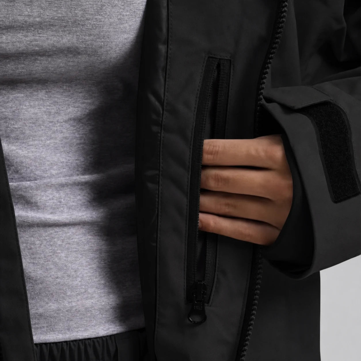 Reißverschluss-Vordertasche